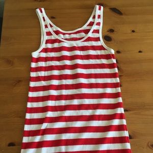 Sleeveless tank top